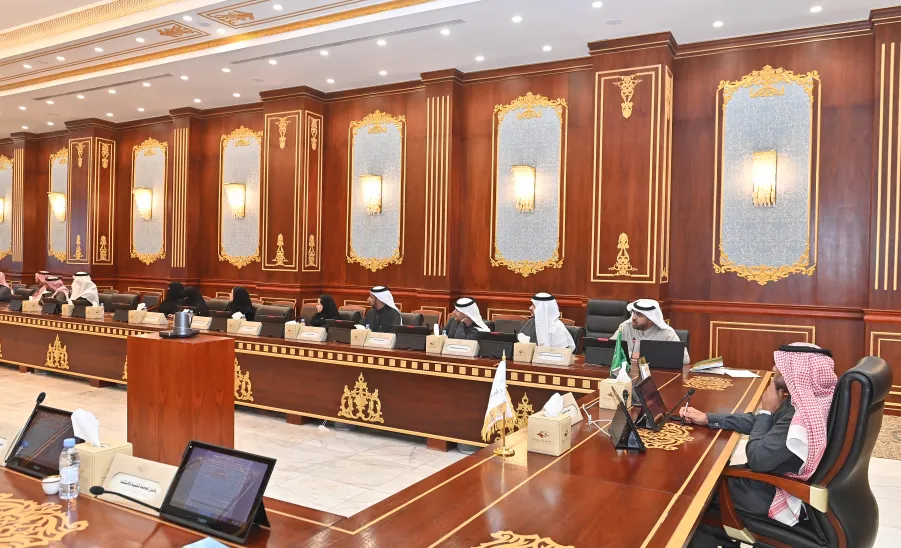 رئيس الجامعة يدشن البرامج البحثية المدعومة من الجامعة للعام ٢٠٢٦ -  تدشين البرامج البحثية