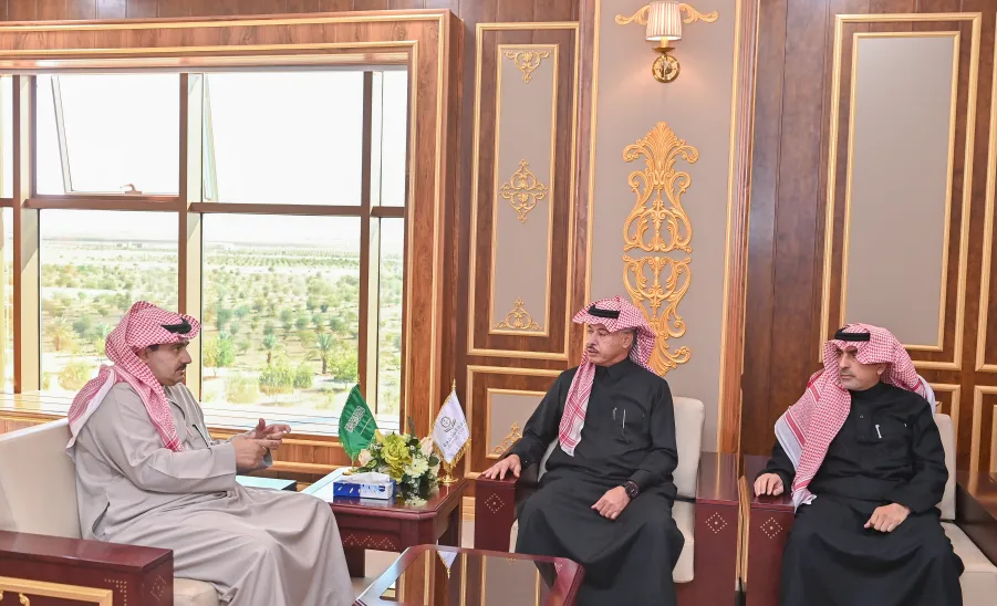 MU SIGNS MOU WITH ALINMA BANK TO ADVANCE ISLAMIC BANKING RESEARCH -  جامعة المجمعة ومصرف الإنماء يوقعان مذكرة تفاهم لتعزيز التعاون في المصرفية الإسلامية