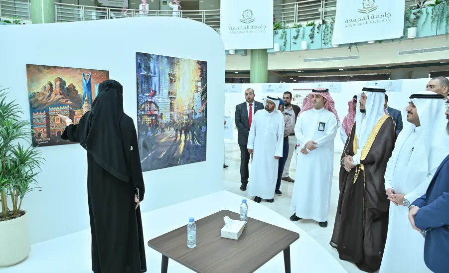 الكلية التطبيقية تُقيم لقاء الشراكات الإستراتيجية ومستقبل سوق العمل وتحتفي بتخريج الدفعة الأولى من دبلوم الإدارة لذوي الإعاقة -  حفل الكلية التطبيقية