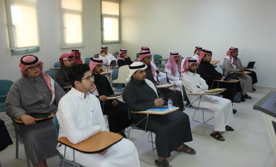 The College of Science conducts a Training Course on “Study Regulations and Examination System for Science Programs” -  لائحة الدراسة ونظام الاختبارات لتخصصات العلوم