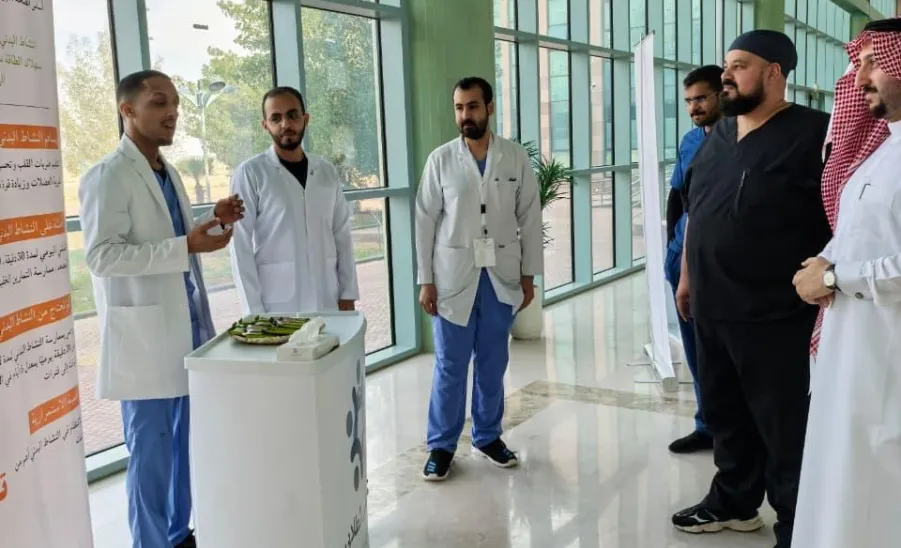 كلية الطب تدشن الحملة التوعوية بعنوان : التحكم بالسمنة -  التحكم بالسمنة