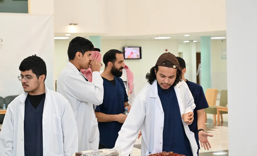 كلية التمريض تنظّم حفل المعايدة السنوي لمنسوبيها -  كلية التمريض تنظّم حفل المعايدة السنوي لمنسوبيها