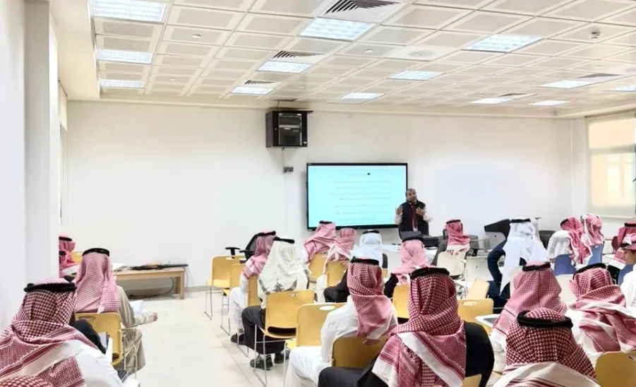 وحدة الإرشاد الأكاديمي بالكلية التطبيقية تُطلق مبادرة " أرشدني " في نسختها السابعة -  أرشدني 