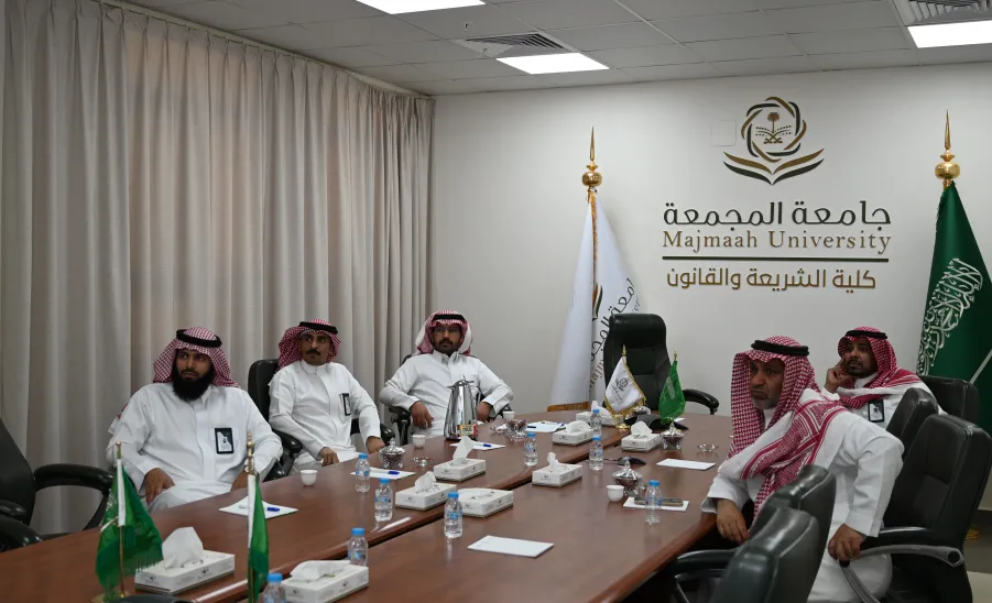 كلية الشريعة والقانون تقيم ورشة عمل بعنوان : مهارات في إدارة المكاتب الإدارية -  كلية الشريعة والقانون