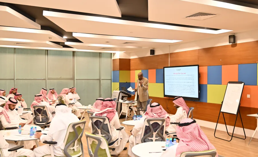وكالة الجامعة للشؤون التعليمية تعقد ملتقى رؤساء الأقسام العلمية -  ملتقى الأقسام العلمية