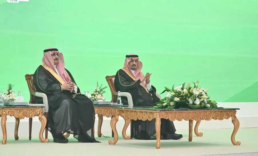برعاية سمو أمير الرياض : الجامعة تحتفل بتخريج الدفعة السابعة عشر -  برعاية سمو أمير الرياض : جامعة المجمعة تحتفل بتخريج الدفعة السابعة عشرة من طلابها .