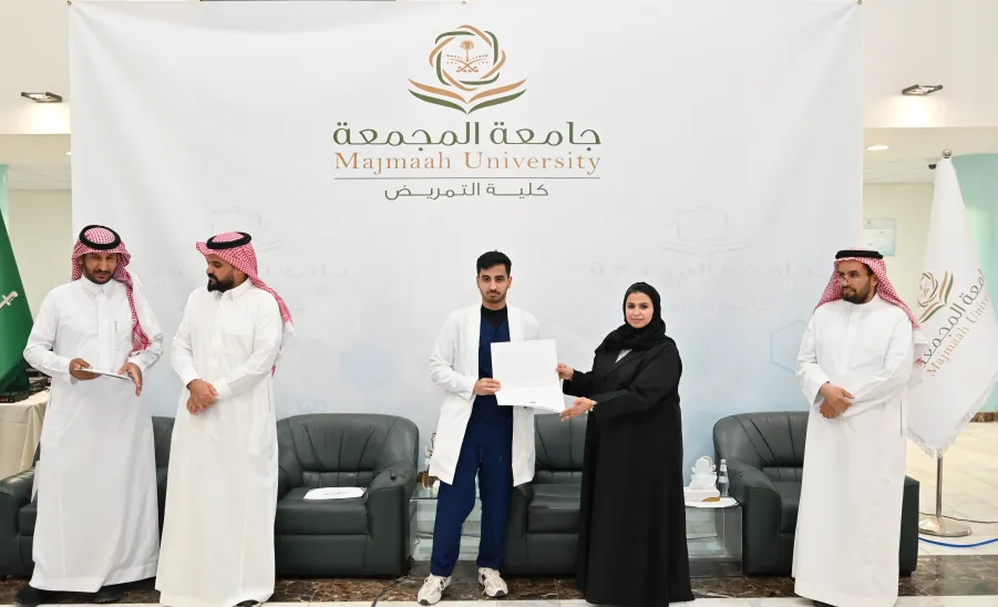 كلية التمريض تنظم حفل ختام الأنشطة للعام الجامعي 1447هـ -  كلية التمريض تنظم حفل ختام الأنشطة للعام الجامعي 1447هـ
