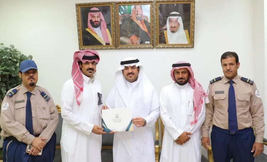 الكلية التطبيقية تقيم حفل ختام الأنشطة الطلابية للعام 1447هـ - تكريم 
