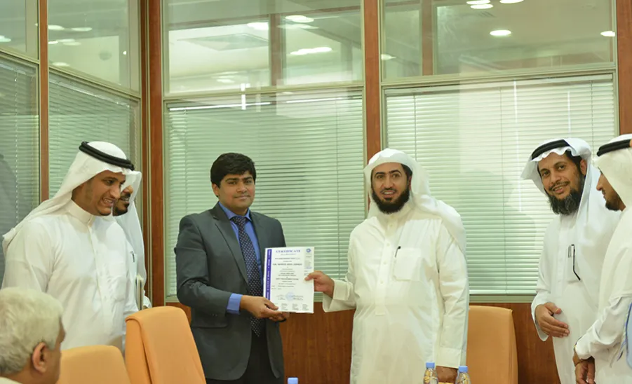 The Vice Rector Adopts the Internal Assessment Report of the Faculty of Science at Zulfi Laboratories and Meets the College Leaders - 
