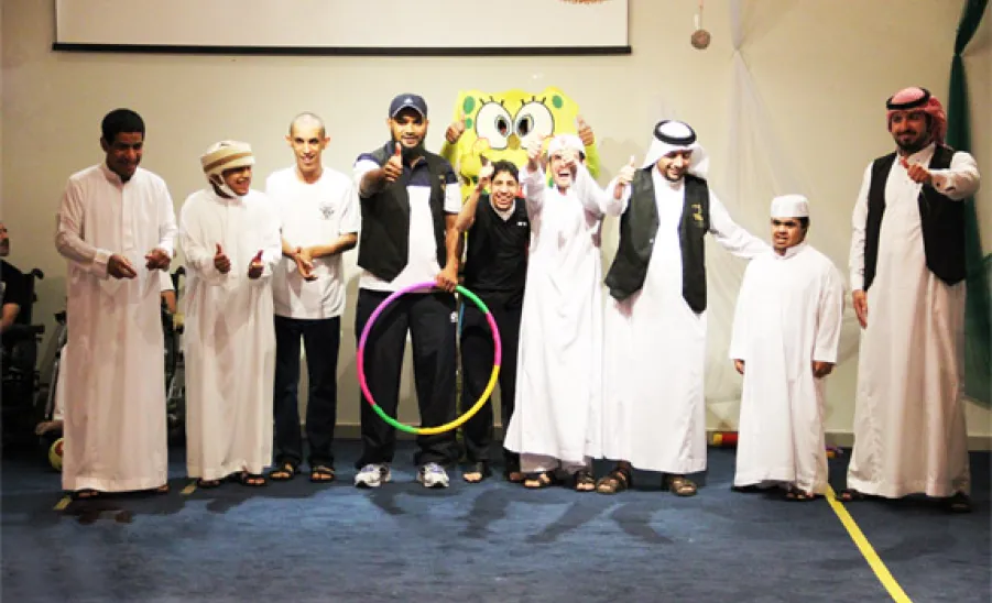 عمادة خدمة المجتمع والتعليم المستمر تقيم يوماً ترفيهياً لأبناء مركز التأهيل الشامل بالمجمعة  - 