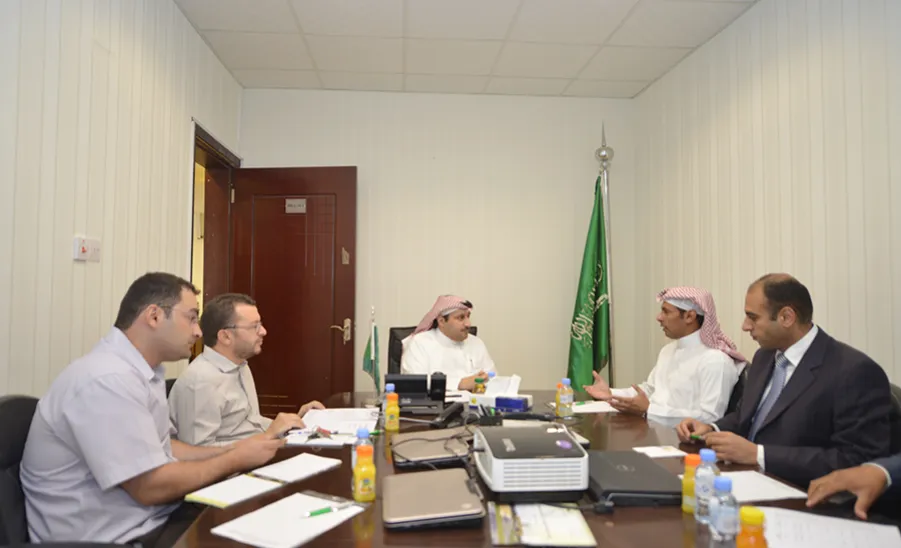 College of Engineering Receives Delegation From Deanship of E-Learning and Distance Learning  -  