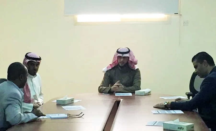 كلية إدارة الأعمال تتابع أعمال الاستعداد للاختبارات النهائية للفصل الدراسي الأول 38/1439هـ بمقر الزلفي - 