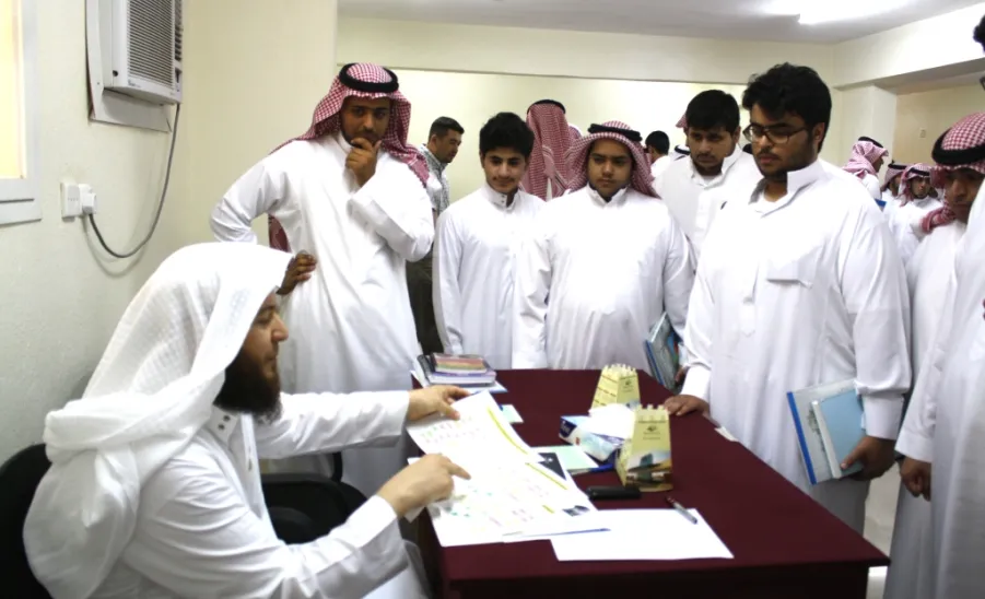 " كلية الهندسة تقيم يوماً تعريفياً للطلاب المستجدين بالأقسام الأكاديمية بالكلية " - 