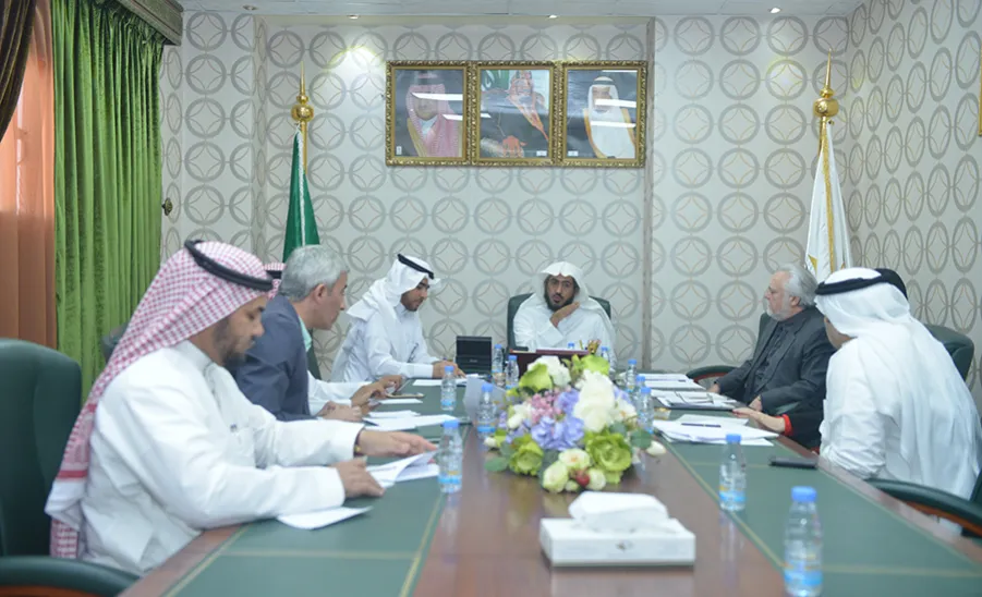  Vice Rector Meets Experts to Review Second Self-Study  -  