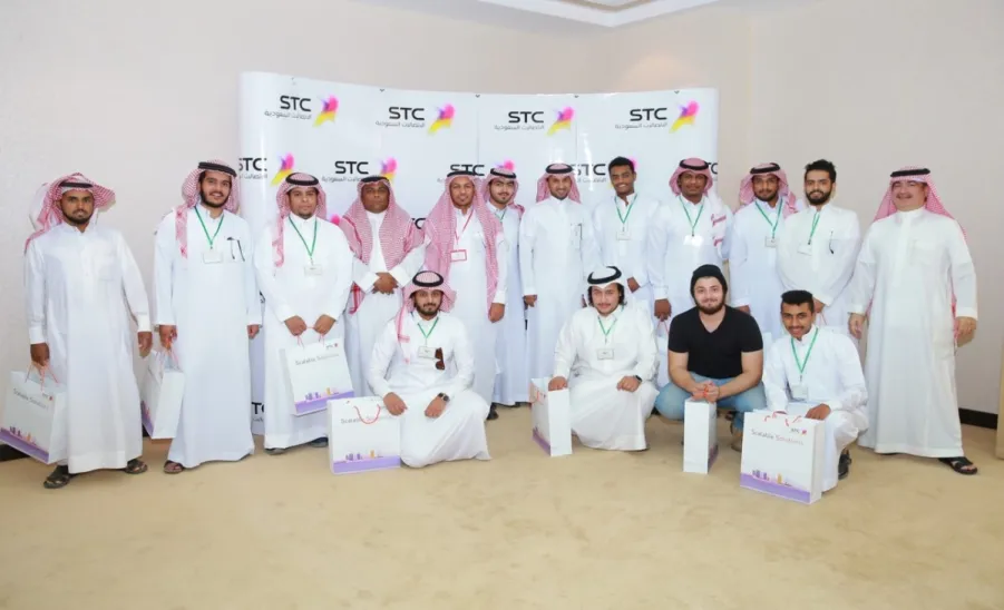 CCIS STUDENTS VISIT STC HEADQUARTERS - 