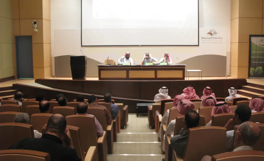 The Dean meets with students - 