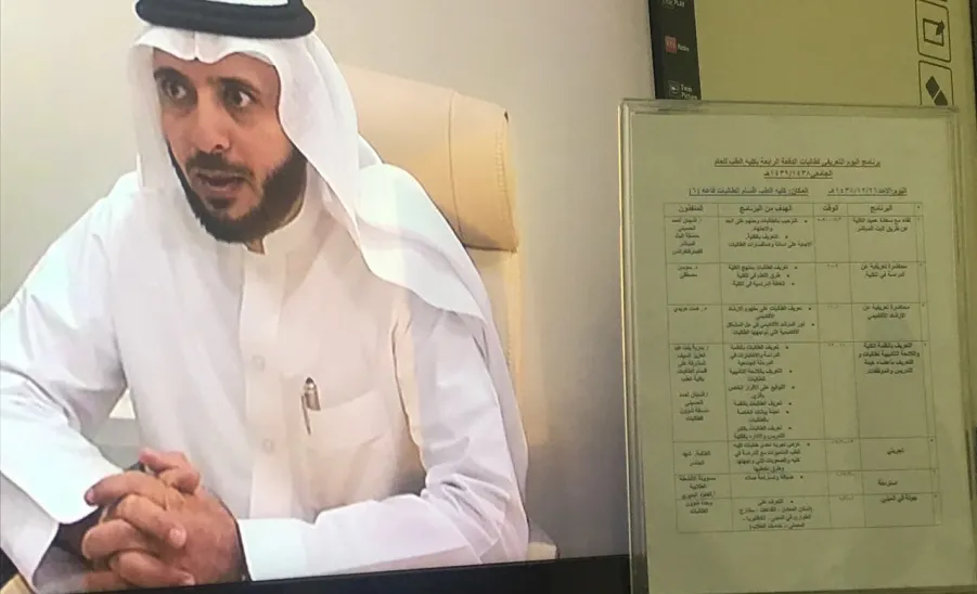 لقاء الطالبات المستجدات في كلية الطب بسعادة عميد الكلية المشرف على الخدمات الطبية   - 