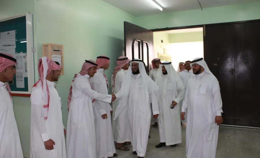 Dean of Student Affairs Visits Colleges Complex in Alzulfi and Faculty of Dentistry - 