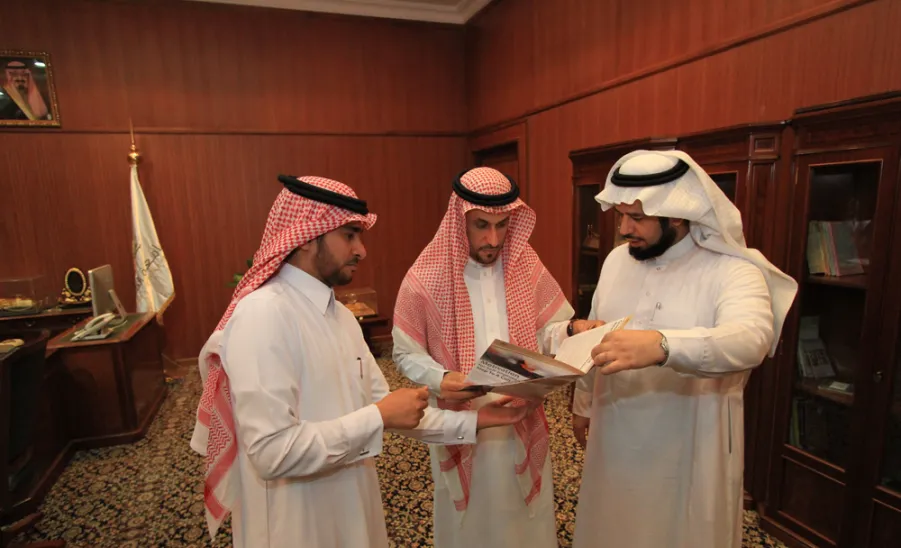 His Excellency the university rector sponsors a ceremony of Applied Medical Sciences College in the Gulf Nursing Day - 