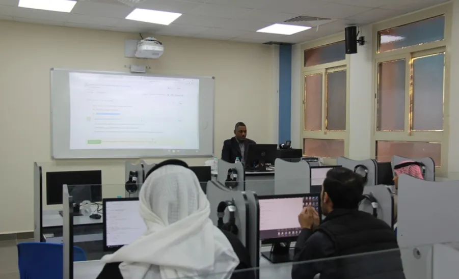 دورة تدريبية بعنوان " قواعد بيانات اوراكل" -  