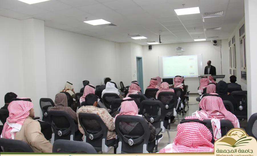 دورة تدريبية للطلاب بعنوان "كيفية الاستفادة من قواعد البيانات الرقمية" - 