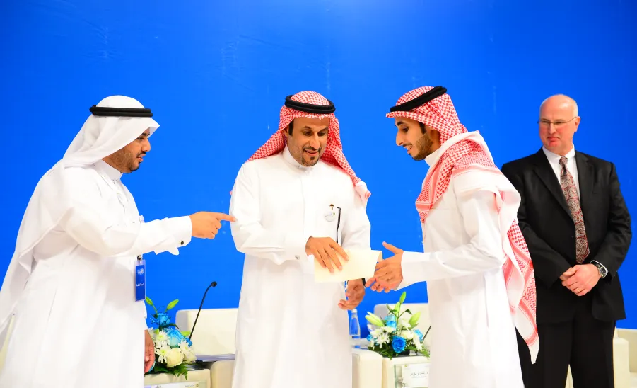 Deanship Employees Win Advanced Positions in His Excellency the Rector's Award for Distinguished Employees' Websites -  