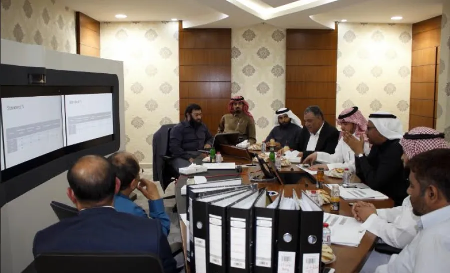 كلية علوم الحاسب والمعلومات تستقبل وفد من عمادة الجودة وتطوير المهارات  - 