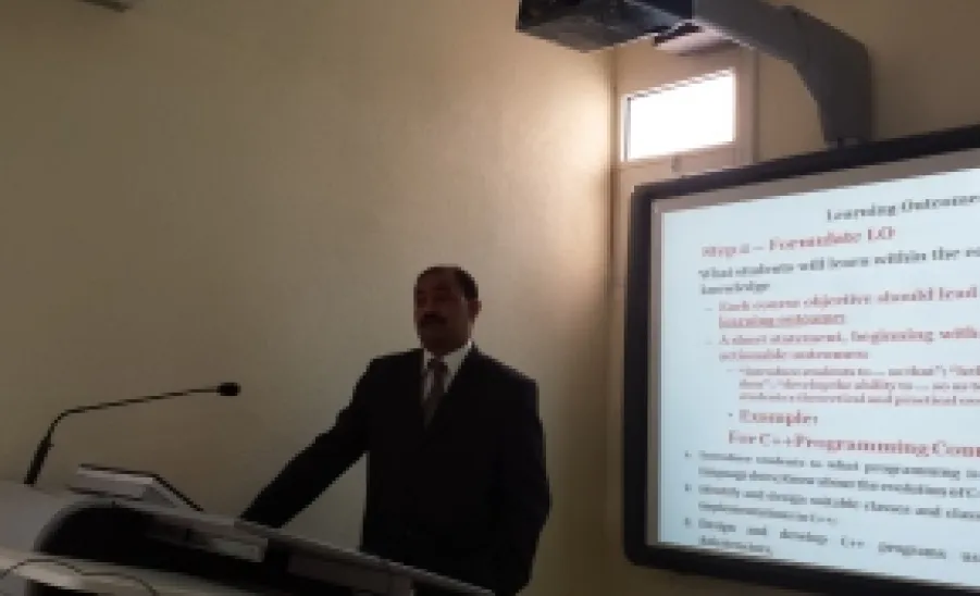 College of Computer and Information Sciences Holds a Workshop entitled “Impact of Assessment on Student Learning and Achievement Outcomes” - 