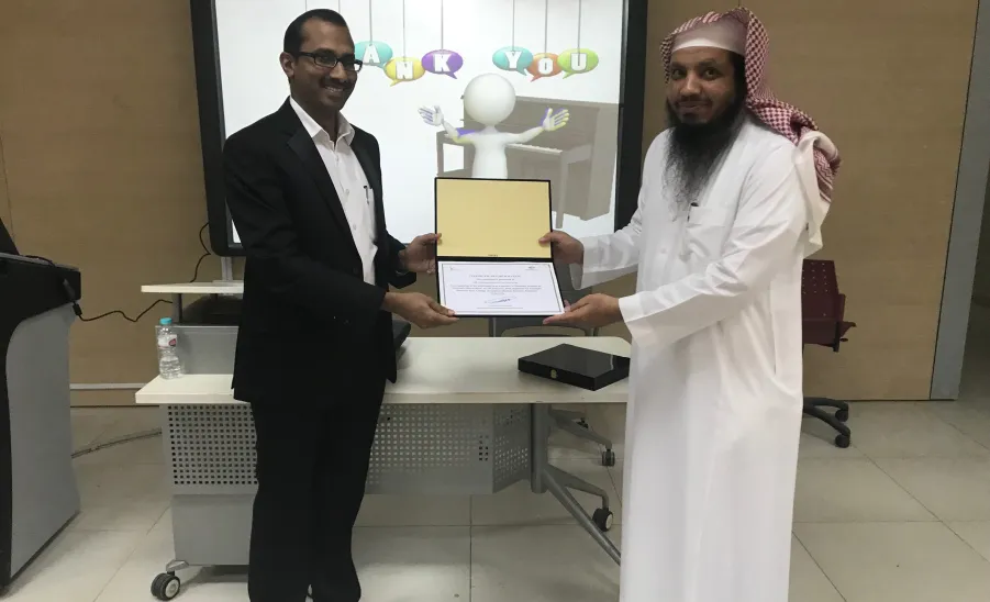 وحدة البحث العلمي بكلية العلوم الطبية التطبيقية تقيم محاضرة علمية لأعضاء هيئة التدريس بالكلية - 