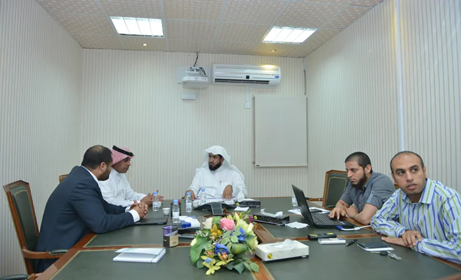 The Vice-Rector and Supervisor of the Deanship Follows-up the Progress of Electronic Courses Development Center  - 