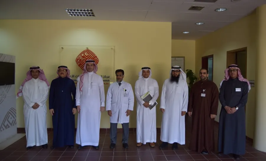 وكيل الجامعة للدراسات العليا والبحث العلمي يترأس وفداً لزيارة مركز الملك سلمان لأبحاث الإعاقة ومدينة الملك عبدالعزيز للعلوم والتقنية - 