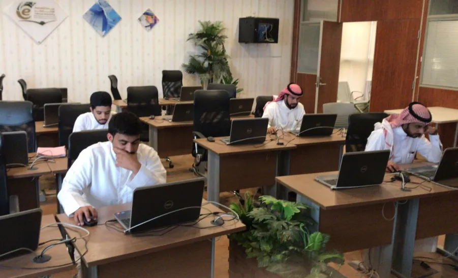عمادة التعليم الإلكتروني تنتهي من أعمال الاختبارات الإلكترونية البديلة -  