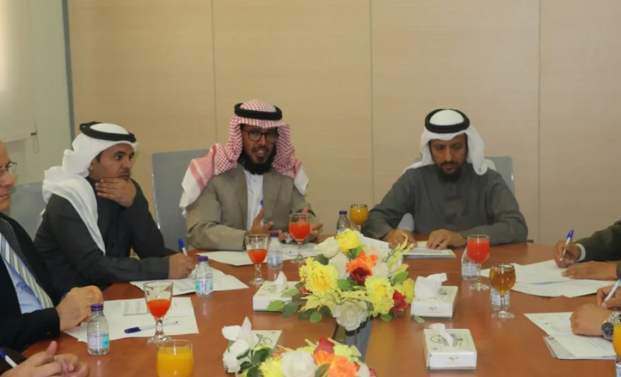 عمادة خدمة المجتمع والتعليم المستمر تعقد الاجتماع الثاني للمشرفين التنفيذيين للبرامج التعليمية - 