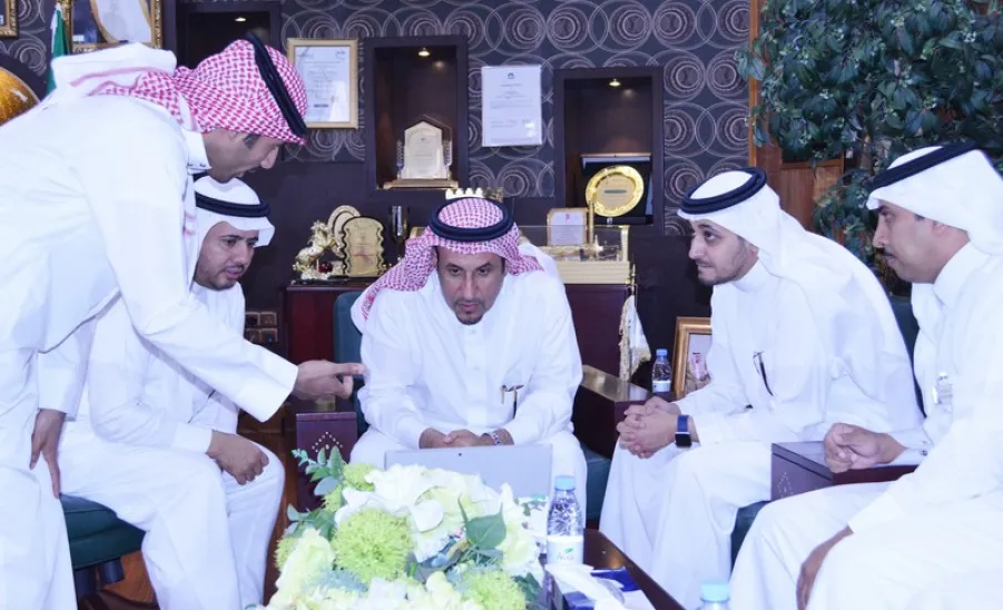 معالي مدير الجامعة يدشن بوابة الخريجين معلناً انطلاق خدماتها - 