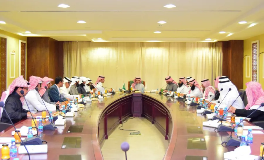 وكيل الجامعة للدراسات العليا والبحث العلمي يلتقي عمداء الكليات وعمداء العمادات المساندة التابعة للوكالة - 