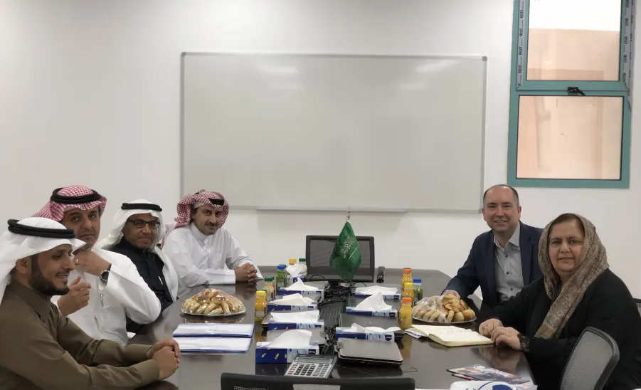 وفد من جامعة كرانفيلد يزور الجامعة - 