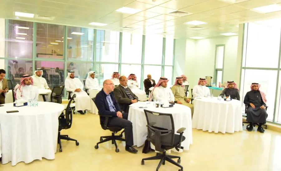 وكالة الجامعة للدراسات العليا والبحث العلمي تقيم ورشة بعنوان : الترقيات العلمية لأعضاء هيئة التدريس - 