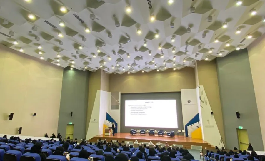 وكيلة الجامعة لشؤون الطالبات تشارك في الملتقى الأول للقيادات الأكاديمية النسائية في الجامعات السعودية -  