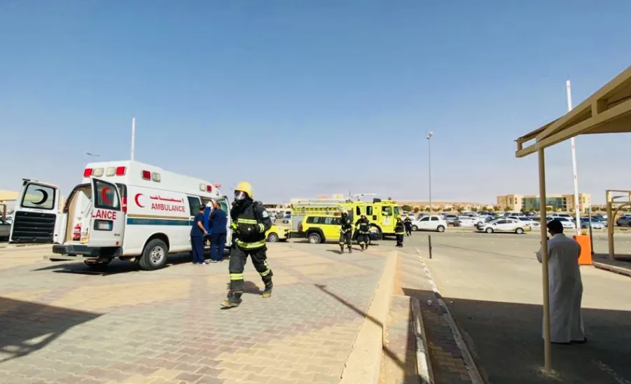 الجامعة تنفذ فرضية إخلاء لمبنى كلية العلوم والدراسات الإنسانية بحوطة سدير لأقسام الطلاب والطالبات - 