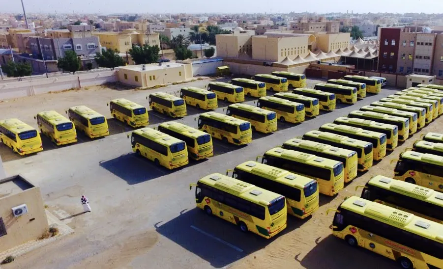الجامعة تختتم أعمال النقل الجامعي بنجاح  - 