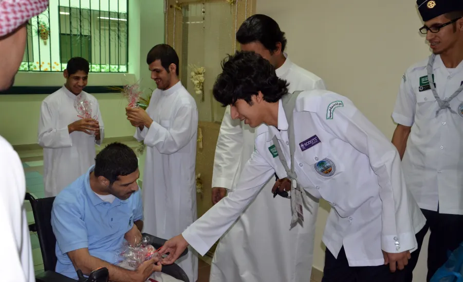 جوالة الجامعة في زيارة معايدة للتاهيل الشامل - 