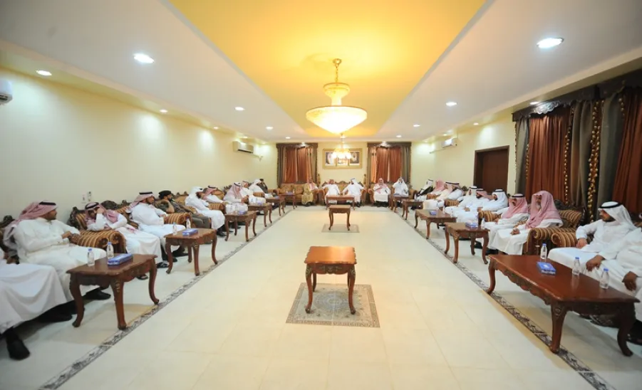 معالي مدير الجامعة وعدد من قيادات الجامعة في ضيافة محافظ الزلفي - 