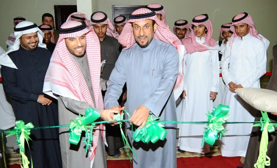 معالي مدير الجامعة يفتتح معمل يُدار بالرجل الالي (الروبوت) ووحدة التصنيع المرن - 