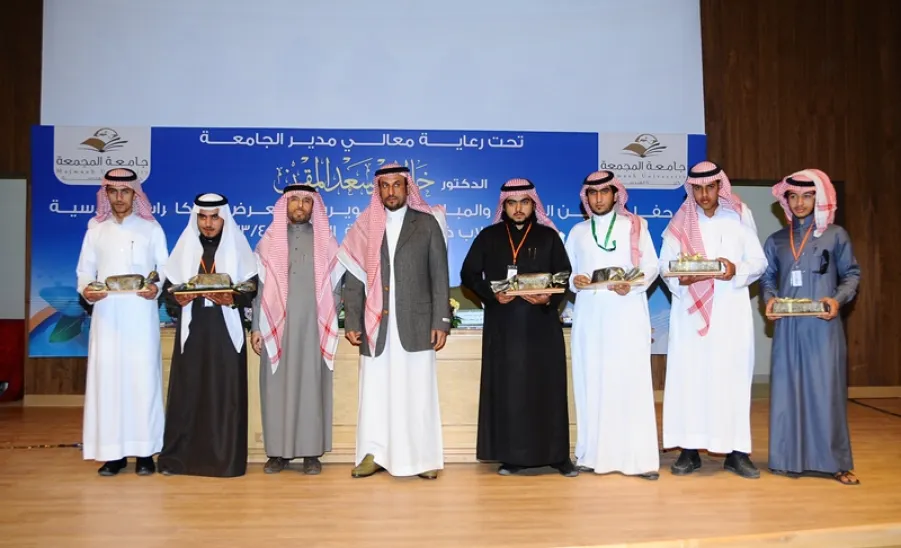 معالي مدير الجامعة يفتتح البرامج والمبادرات التطويرية ومعرض الابتكارات الهندسية  - 