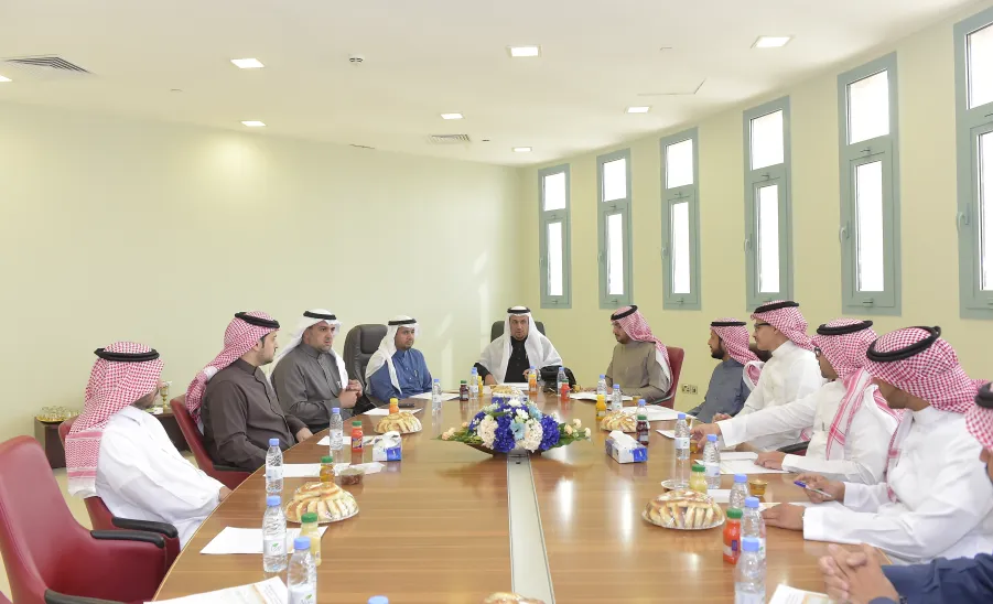 معالي مدير الجامعة يزور كلية العلوم الطبية التطبيقية - 