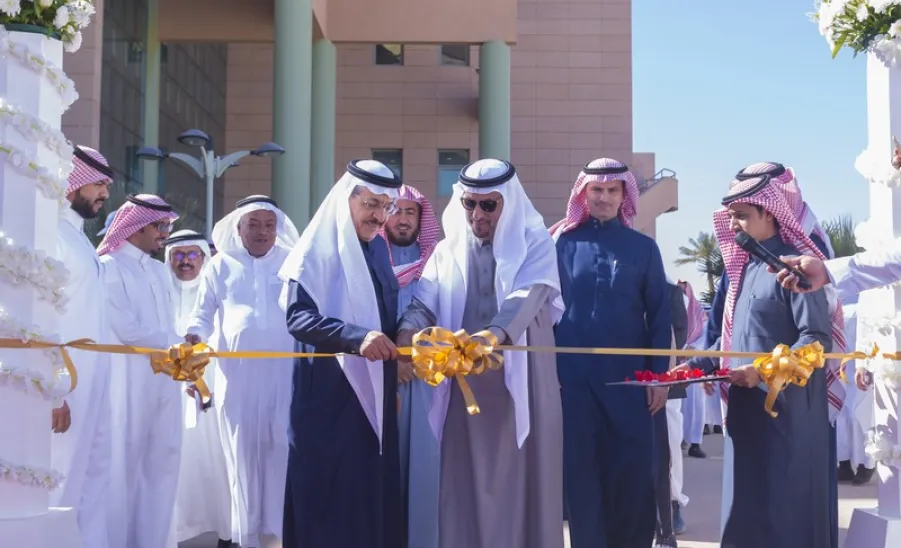 تفعيلاً لمذكرة التفاهم الموقعة بين الطرفين : الجامعة تستضيف معرض مركز الملك سلمان لأبحاث الإعاقة - 