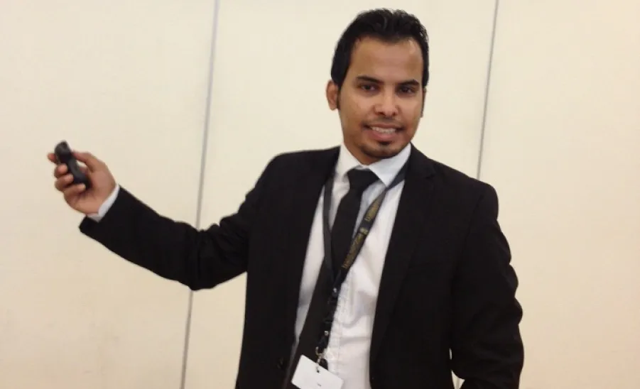 شاركَ بورقةٍ علميةٍ باسمِ الجامعةِ في المؤتمر السعودي الدولي السادس بن معيوف طالبٌ مبتعثٌ لدراسةِ الدكتوراه ينال استحسان اللجنة المنظمة والمحكِّمين الدوليين ..  - 
