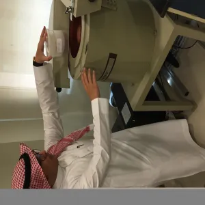كلية العلوم تجري بحثا اشعاعيا على نوى التمر