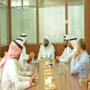 Vice Rector Adopts Internal Evaluation Report of Zulfi College of Science Laboratories and Meets the College Executives.
