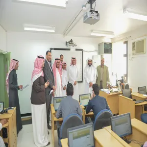 MU Vice-Rector Inspects Majmaah Community College E-Exams Center